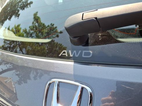 Used 2024 Honda HR-V LX image 14