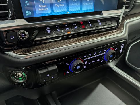Used 2025 Chevrolet Silverado 2500 LT AWD/4WD image 25