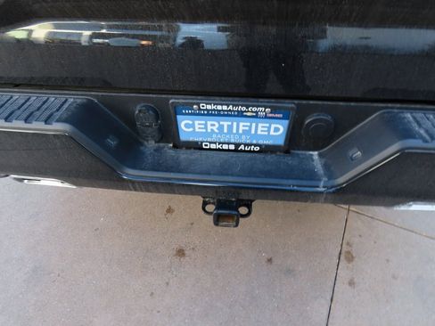 Used 2023 GMC Sierra 1500 Elevation w/ Preferred Package image 18