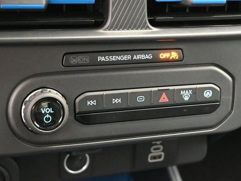 New 2026 Ford Maverick XLT AWD/4WD image 15