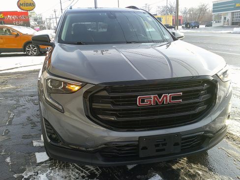 Used 2021 GMC Terrain SLT w/ Infotainment Package II image 11