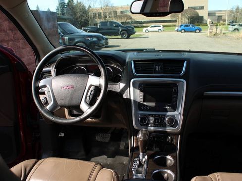 Used 2015 GMC Acadia SLT AWD/4WD image 20