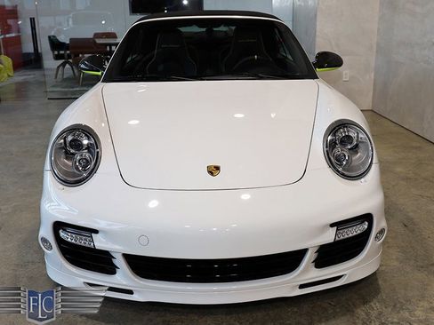Used 2012 Porsche 911 Turbo image 7