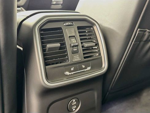 Certified 2026 Porsche Macan S AWD/4WD image 26