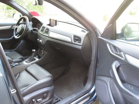 Used 2018 Audi Q3 2.0T Premium Plus w/ Premium Plus Package AWD/4WD image 18
