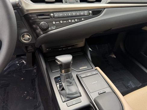 Used 2020 Lexus ES 350 w/ Accessory Package 2 image 19