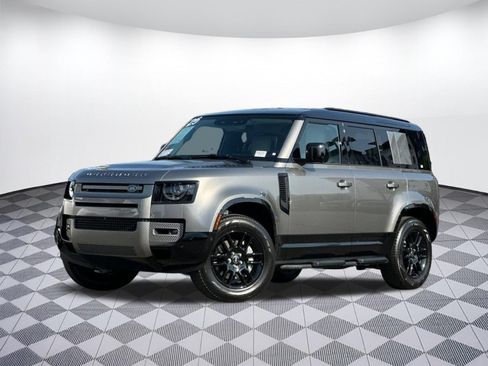 Certified 2025 Land Rover Defender 110 X-Dynamic SE AWD/4WD image 31
