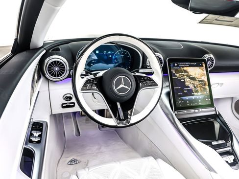 New 2026 Mercedes-Benz Maybach SL 680 image 5