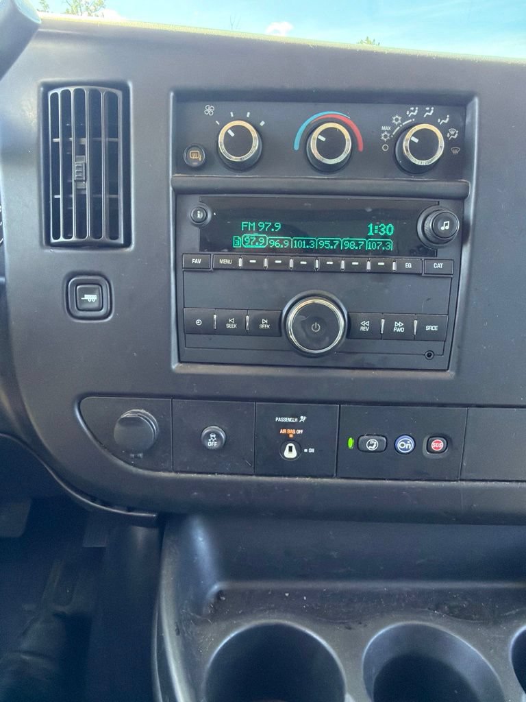 Used 2022 Chevrolet Express 2500 w/ Driver Convenience Package RWD image 20