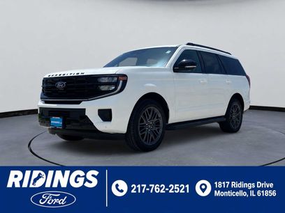 New 2026 Ford Expedition Platinum w/ Stealth Appearance Package