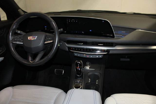 Used 2024 Cadillac XT4 Sport FWD image 12