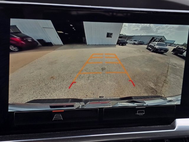 Used 2025 GMC Sierra 1500 SLT AWD/4WD image 28