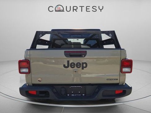Used 2020 Jeep Gladiator Sport w/ Quick Order Package 24S image 6