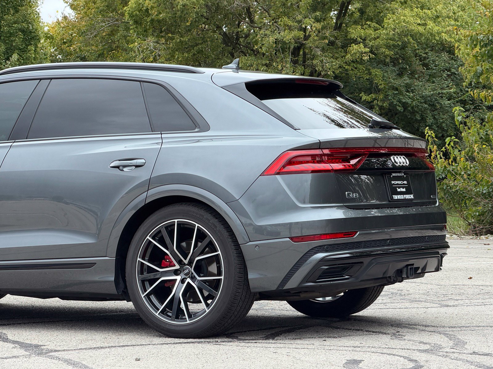 Used 2020 Audi Q8 Prestige w/ Prestige Package AWD/4WD image 12