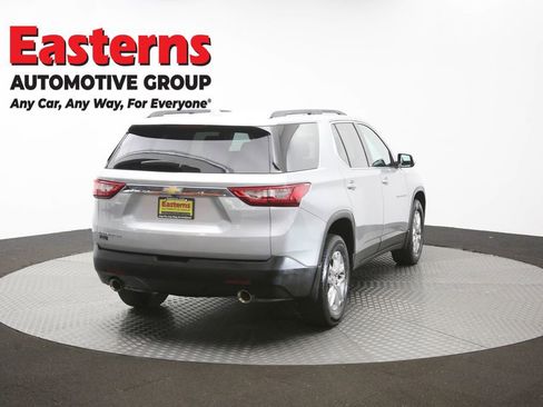 Used 2020 Chevrolet Traverse LT FWD image 41