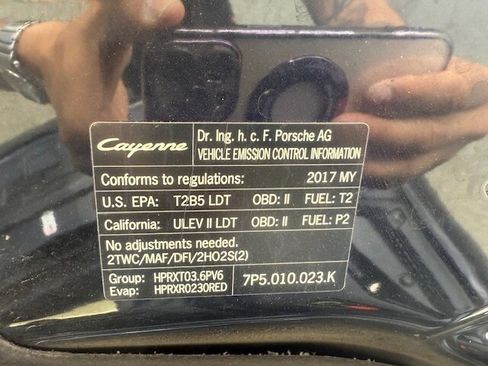 Used 2017 Porsche Cayenne Platinum Edition image 39