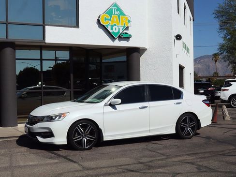 Used 2017 Honda Accord Sport Special Edition image 7