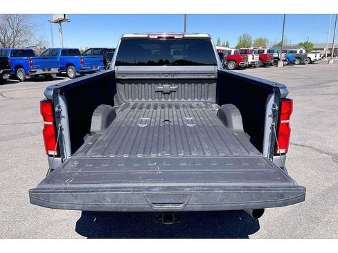 Used 2025 Chevrolet Silverado 3500 LTZ AWD/4WD image 11