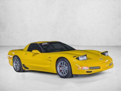 Used 2003 Chevrolet Corvette Z06 w/ Memory Package, 3 Drivers RWD image 3