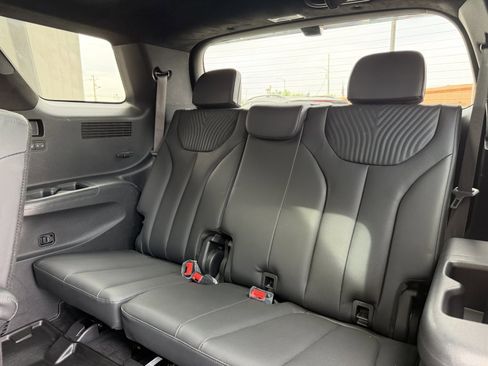 Used 2023 Hyundai Palisade Calligraphy w/ Cargo Package image 36