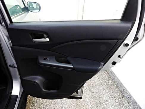 Used 2015 Honda CR-V LX image 12