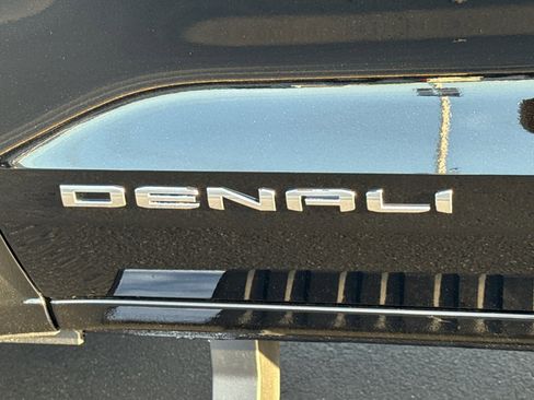New 2026 GMC Canyon Denali AWD/4WD image 10