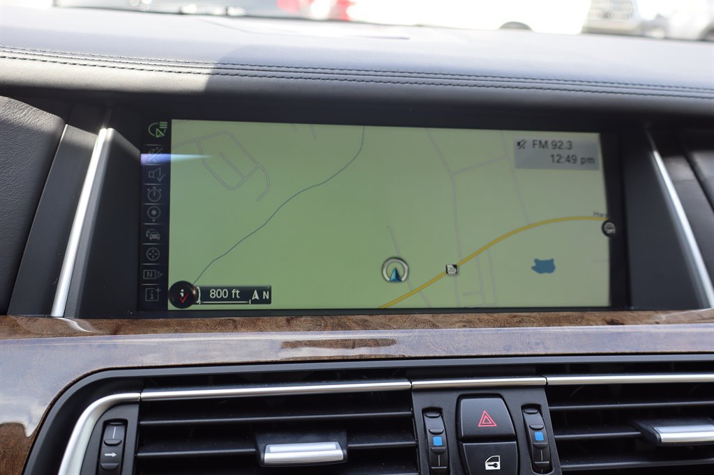 Used 2013 BMW 750i RWD image 25