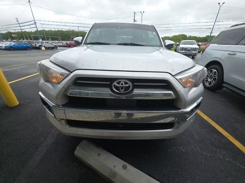 Used 2022 Toyota 4Runner Limited AWD/4WD image 7