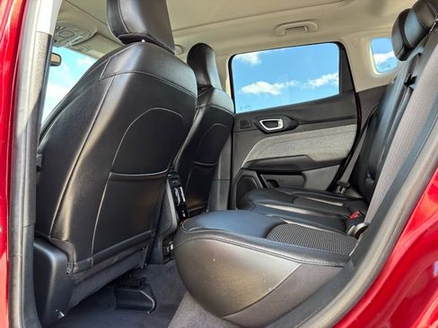 Used 2022 Jeep Compass Latitude w/ Sun and Sound Group image 11