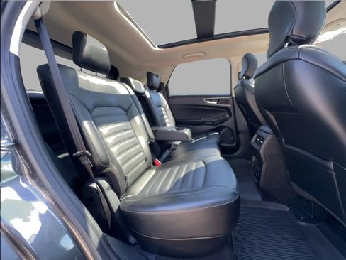Used 2017 Ford Edge SEL w/ Equipment Group 201A AWD/4WD image 22