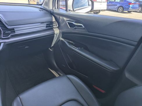 Used 2023 Kia Sportage SX image 17