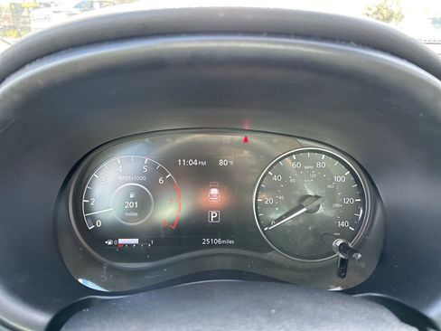 Used 2023 Nissan Kicks SR image 24