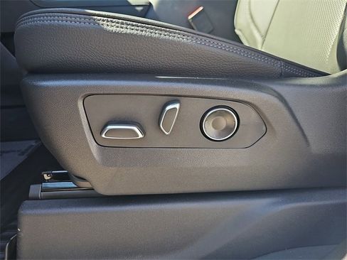 New 2025 GMC Sierra 3500 Denali w/ Denali Reserve Package image 21