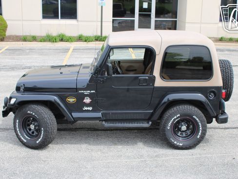 Used 2001 Jeep Wrangler Sahara AWD/4WD image 4