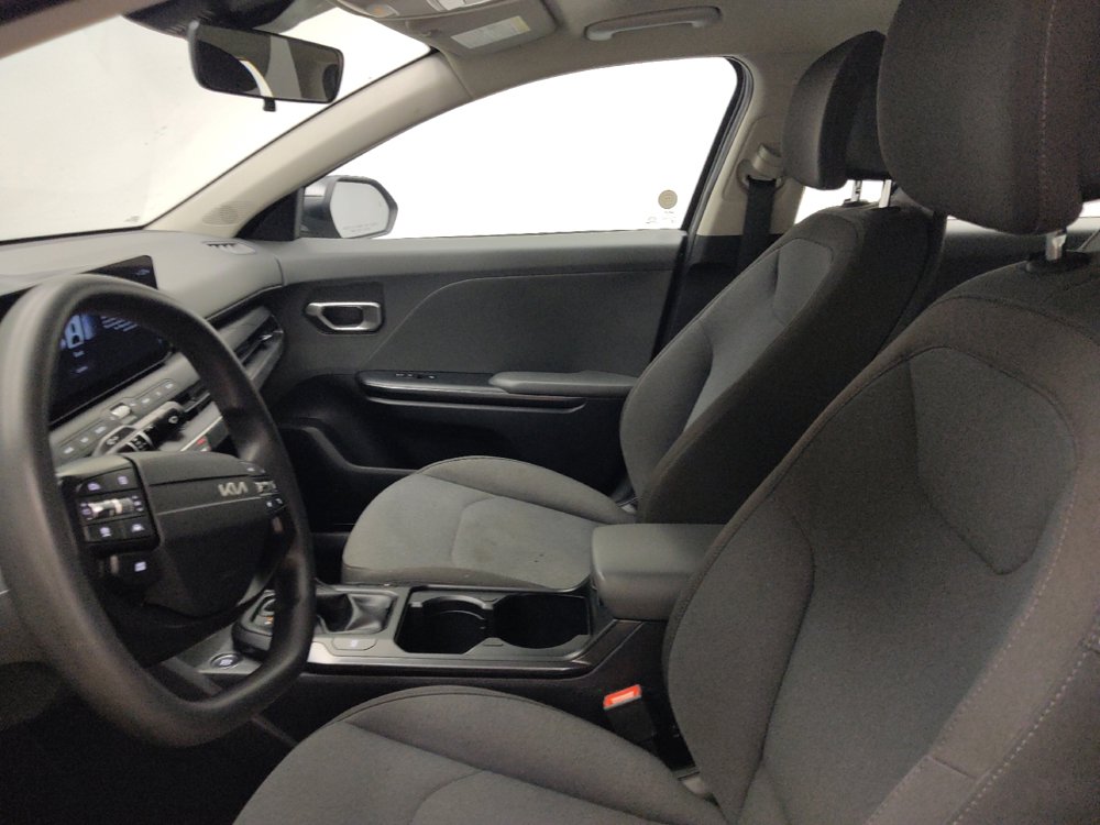 Used 2025 Kia K4 FWD image 17