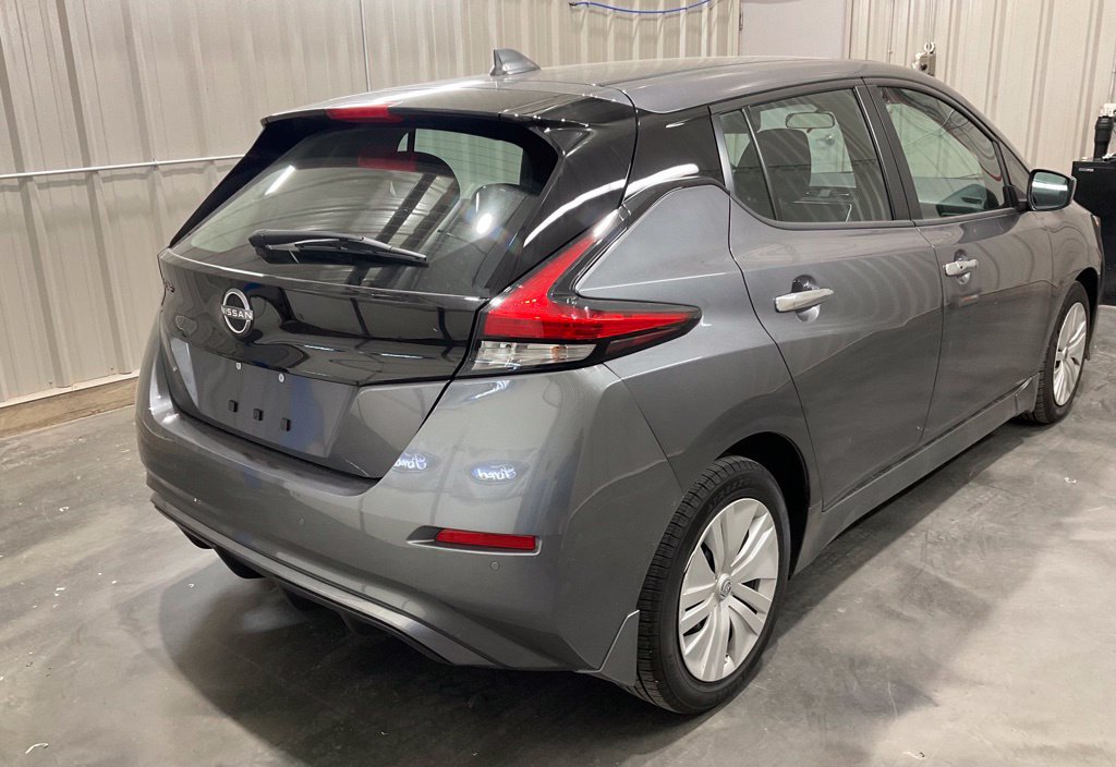 Used 2025 Nissan Leaf S FWD image 20