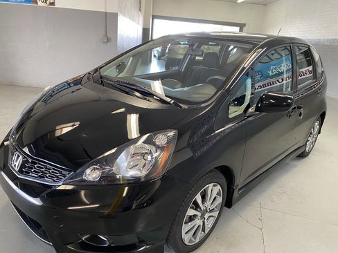 Used 2013 Honda Fit Sport image 3