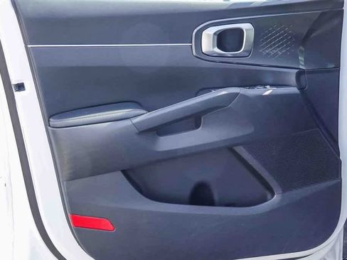 Certified 2023 Kia Sorento S w/ Panoramic Sunroof Package image 16