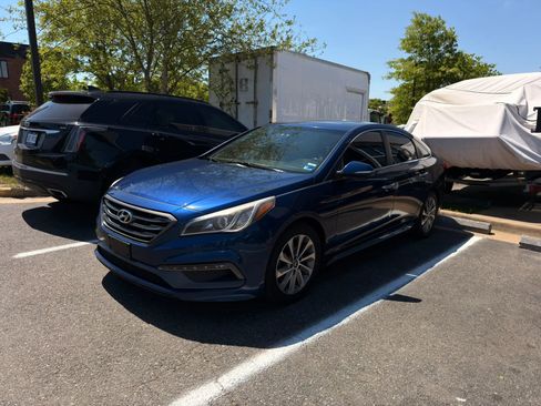 Used 2016 Hyundai Sonata Sport w/ Option Group 03 FWD image 1