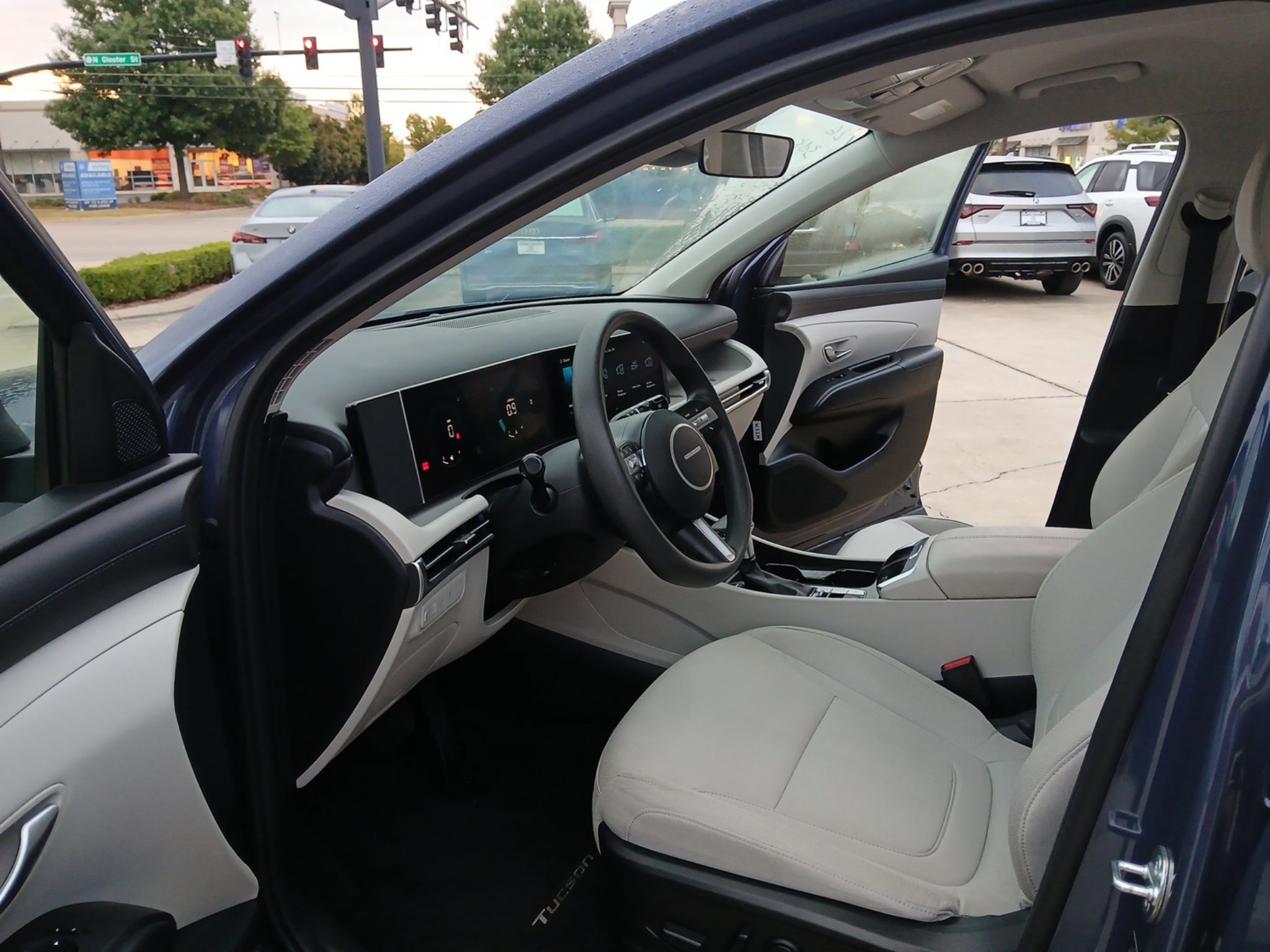 Used 2026 Hyundai Tucson SEL FWD image 9
