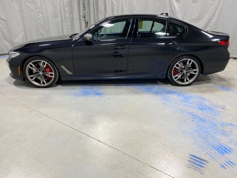 Used 2021 BMW M550i xDrive w/ Executive Package image 5