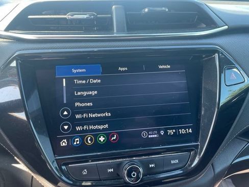 Used 2022 Chevrolet TrailBlazer ACTIV w/ Technology Package AWD/4WD image 11