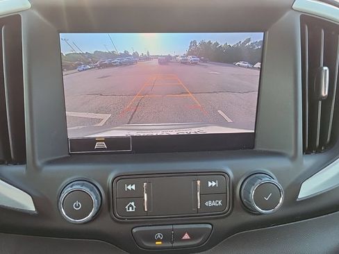 Certified 2023 GMC Terrain SLT w/ Infotainment Package II FWD image 33