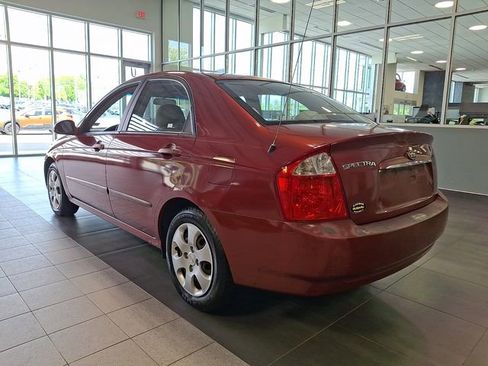 Used 2006 Kia Spectra EX FWD image 4