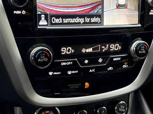 Used 2015 Nissan Murano Platinum w/ Platinum Technology Package image 17