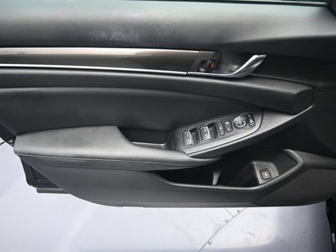 Used 2021 Honda Accord Sport image 25