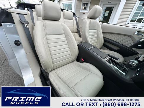 Used 2010 Ford Mustang Premium image 15