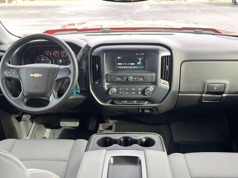 Used 2017 Chevrolet Silverado 1500 Custom w/ Custom Convenience Package image 14