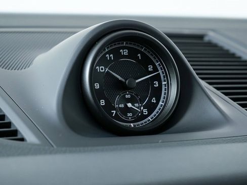 New 2026 Porsche Macan S image 17