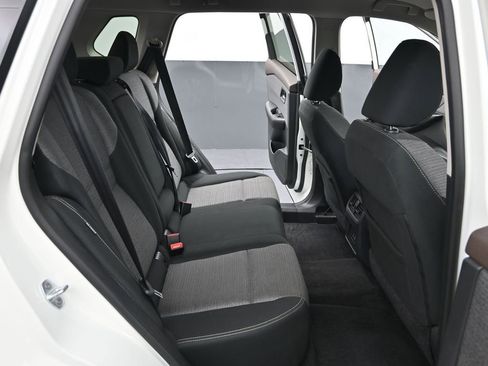 Used 2022 Nissan Rogue SV image 12